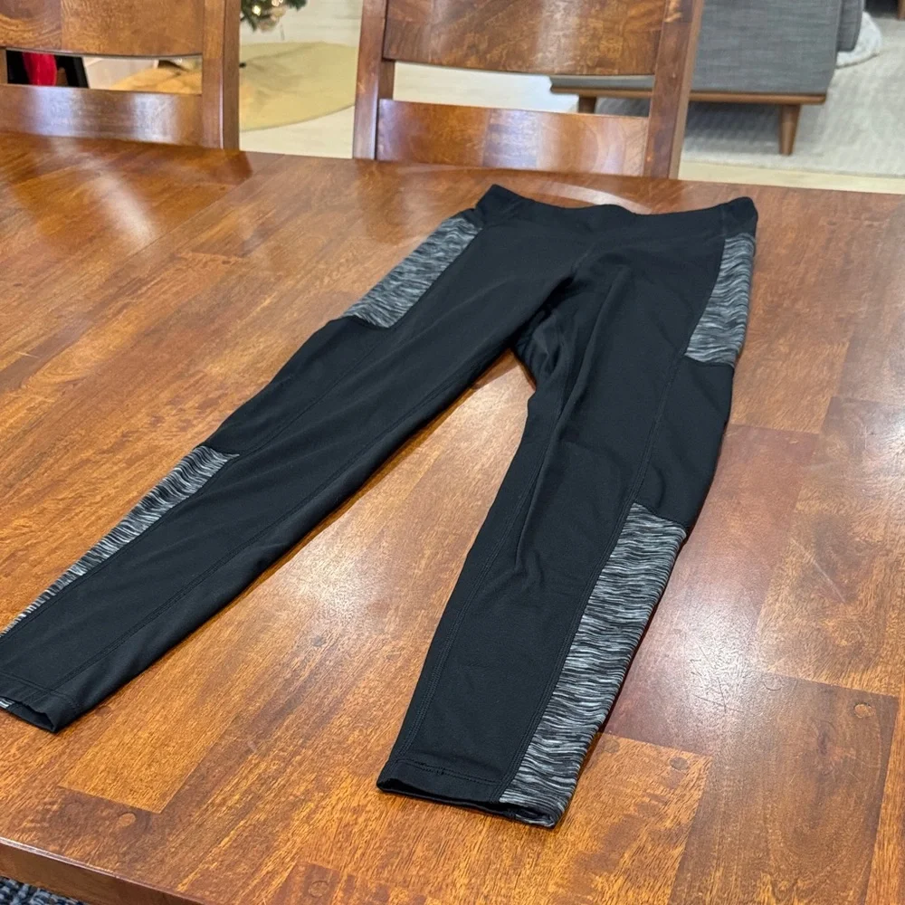 Marika Black and Gray Athletic Leggings